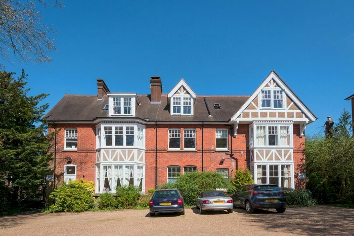 1 Bedroom Flat To Rent In Doods Place, Doods Road, Reigate, RH2