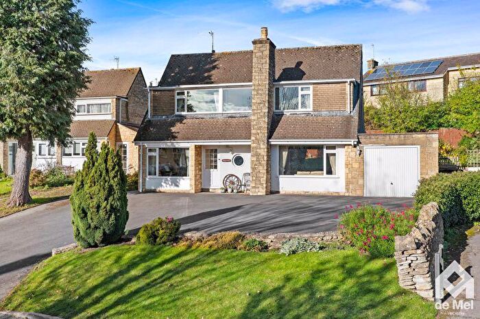 4 Bedroom Detached House For Sale In Southam Lane, Southam, Cheltenham, GL52
