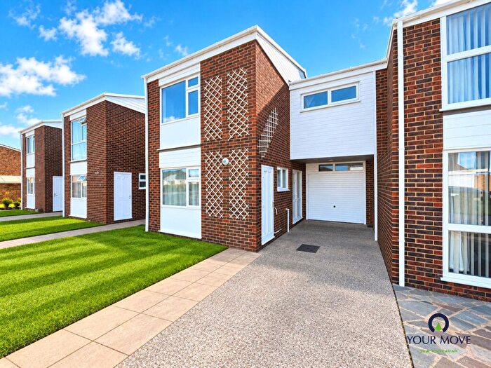 3 Bedroom Terraced House To Rent In Silverdale Close, Bognor Regis, West Sussex, PO21