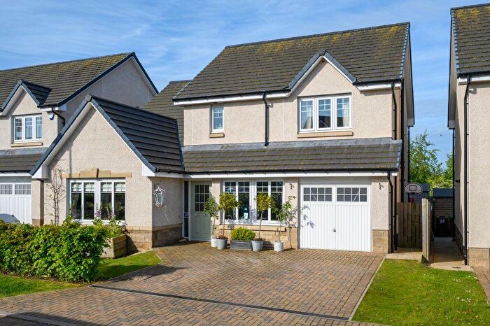 4 Bedroom Detached House For Sale In Douglas Marches, North Berwick, East Lothian, EH39