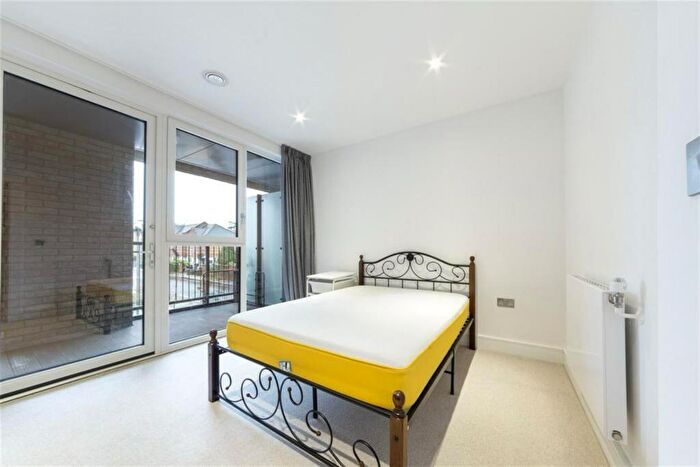 1 Bedroom Apartment For Sale In Aurora Point, Marine Wharf East, SE16