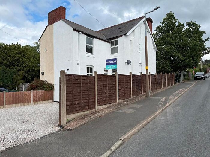 3 Bedroom Semi-Detached House For Sale In Mogul Lane, Halesowen, B63