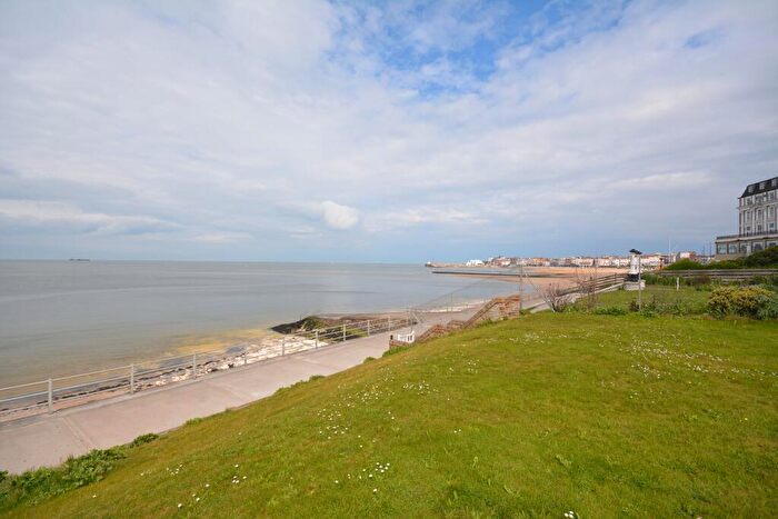 1 Bedroom Flat For Sale In Royal Crescent, Margate, CT9