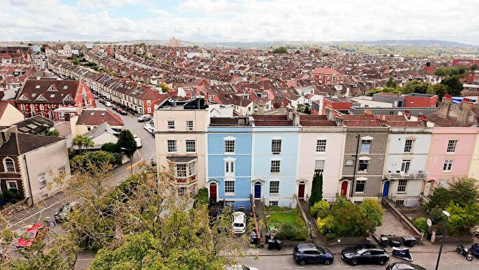 4 Bedroom Block Of Flats For Sale In Coronation Road, Southville, Bristol, BS3