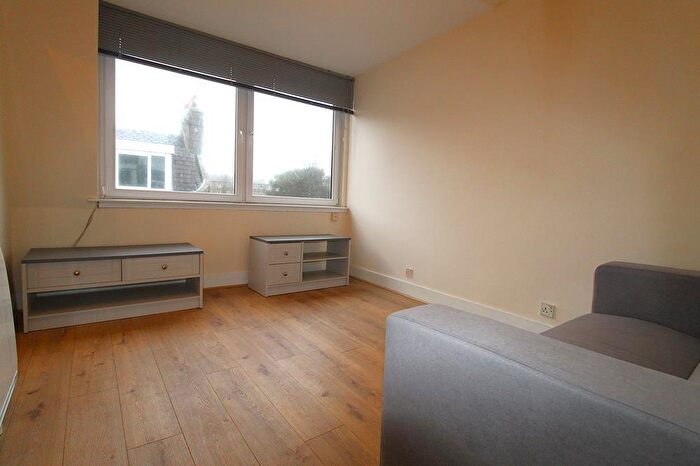 1 Bedroom Apartment To Rent In Jackson Terrace, Top Floor, AB24