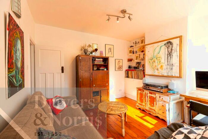 1 Bedroom Apartment To Rent In Warlters Close, Holloway, London, N7