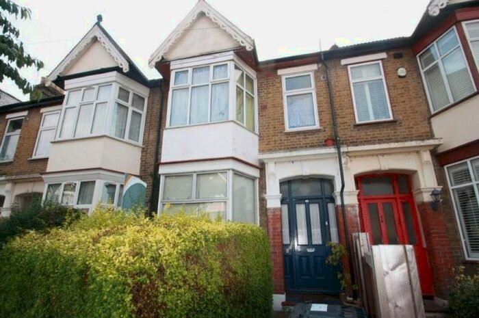 2 Bedroom Flat To Rent In Cleveland Park Crescent, London E17