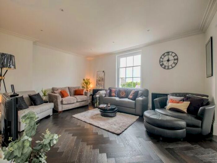 1 Bedroom Flat To Rent In Beauchamp Hill, Leamington Spa CV32