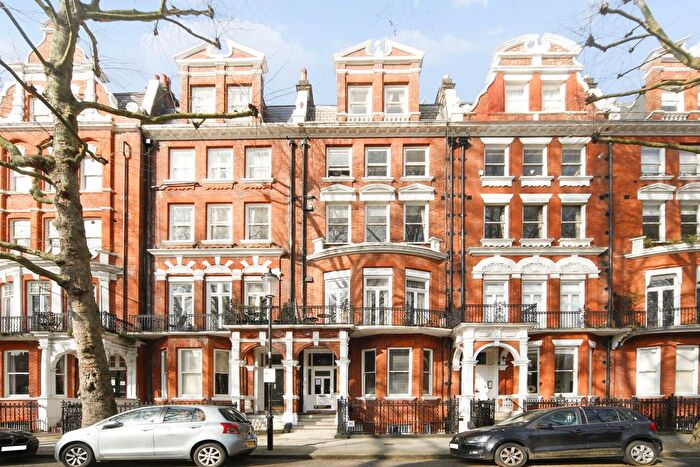 1 Bedroom Flat To Rent In Bramham Gardens, London, SW5