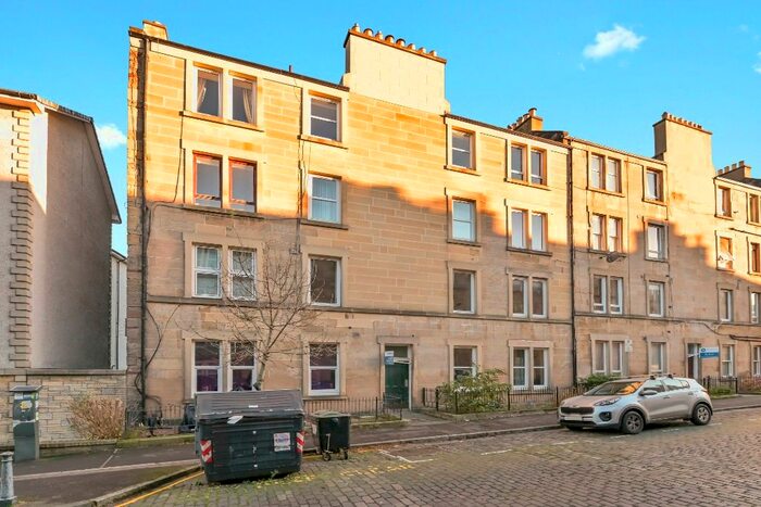 2 Bedroom Flat To Rent In Cathcart Place, Dalry, Edinburgh, EH11