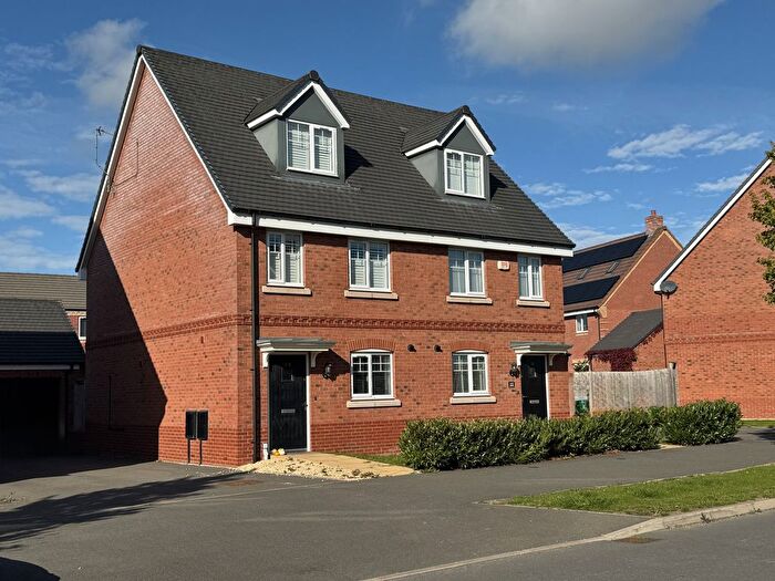 3 Bedroom Semi-Detached House For Sale In Spitfire Road, Southam, CV47
