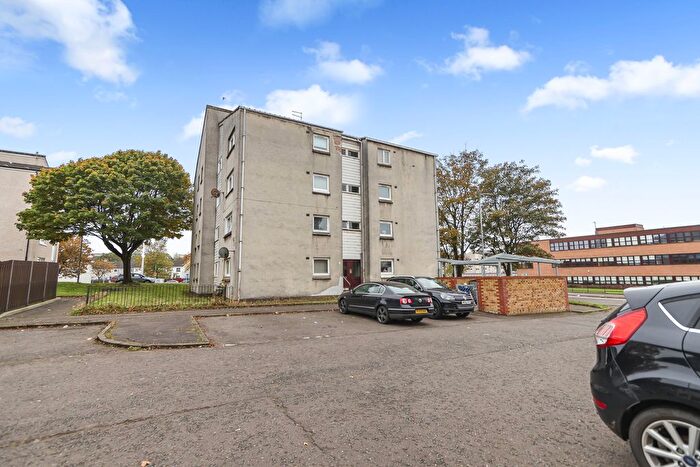 Farm For Sale In Ardessie Street, Glasgow, G23