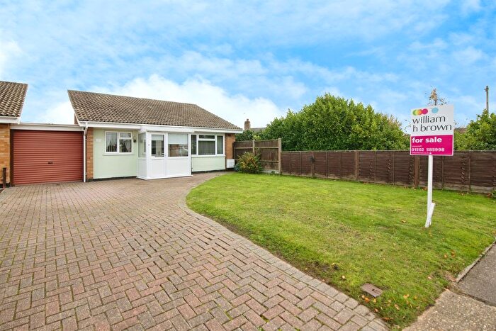 2 Bedroom Detached Bungalow For Sale In Burnt Hill Way, Lowestoft, NR33