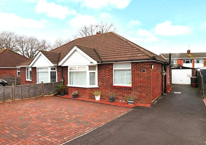2 Bedroom Semi-Detached Bungalow For Sale In Long Close Road, Hedge End, SO30