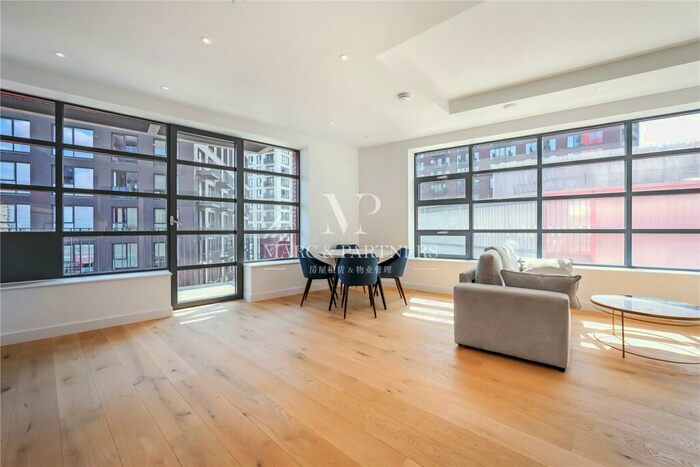 2 Bedroom Apartment To Rent In Defoe House, City Island Way, E14