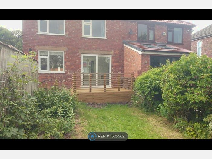 3 Bedroom Semi-Detached House To Rent In Lavington Avenue, Cheadle, SK8