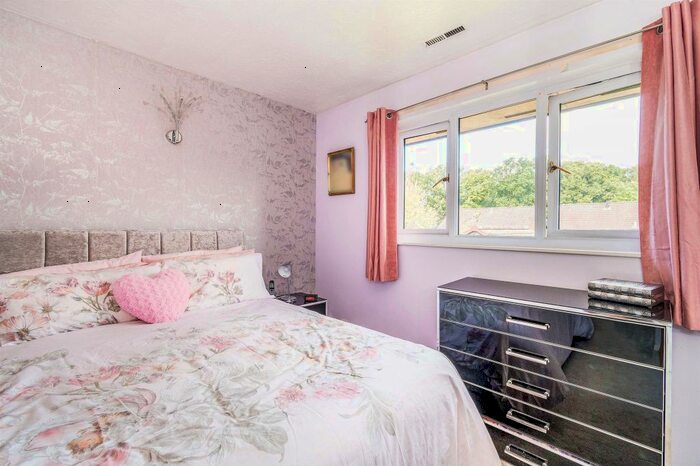 2 Bedroom Semi-Detached House For Sale In Monnow Gardens, West End, Southampton SO18