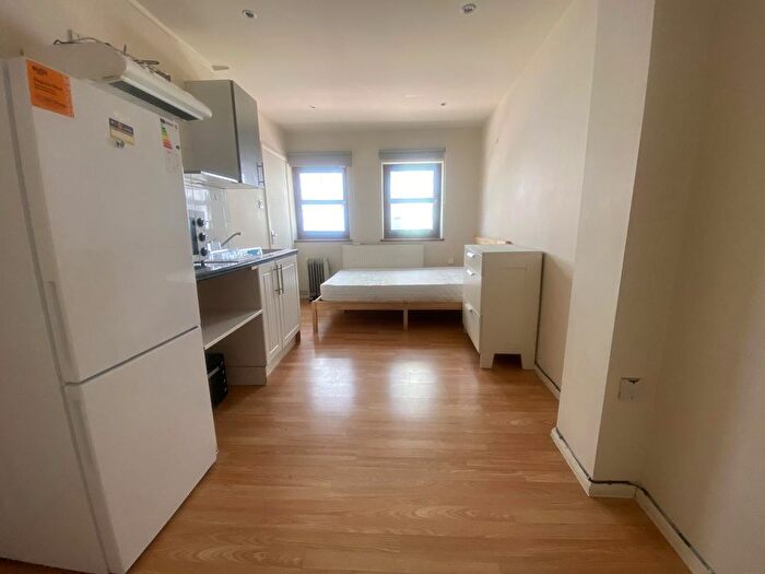 Studio To Rent In Wick Lane, London, E3