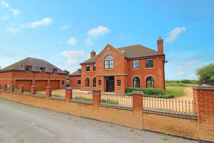6 Bedroom Detached House To Rent In Forest Road, Hanslope, Milton Keynes, MK19
