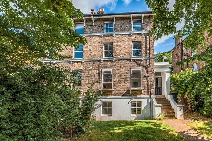 4 Bedroom Flat To Rent In Granville Park, Lewisham, London, SE13