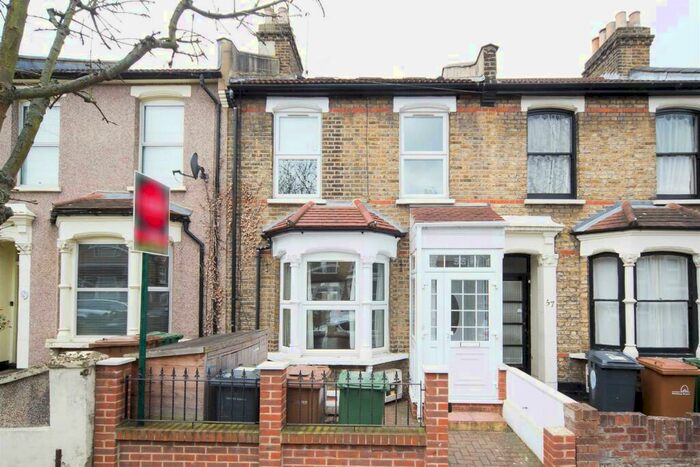 4 Bedroom Terraced House To Rent In Brookdale Road, Walthamstow, E17