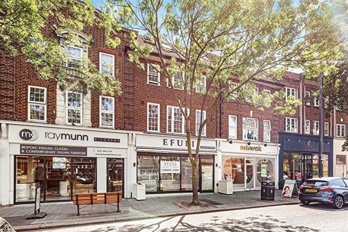 4 Bedroom Flat For Sale In Colston Road, East Sheen, SW14