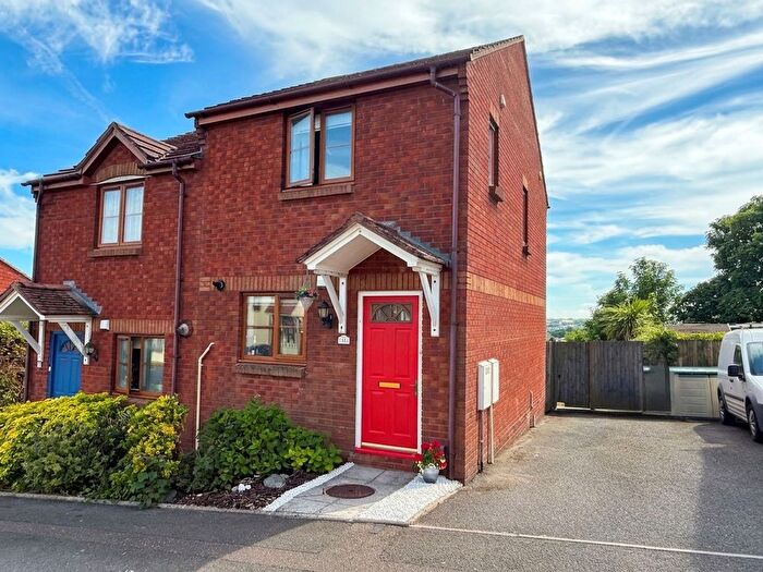 2 Bedroom Semi-detached House For Sale In The Willows, Torquay, TQ2