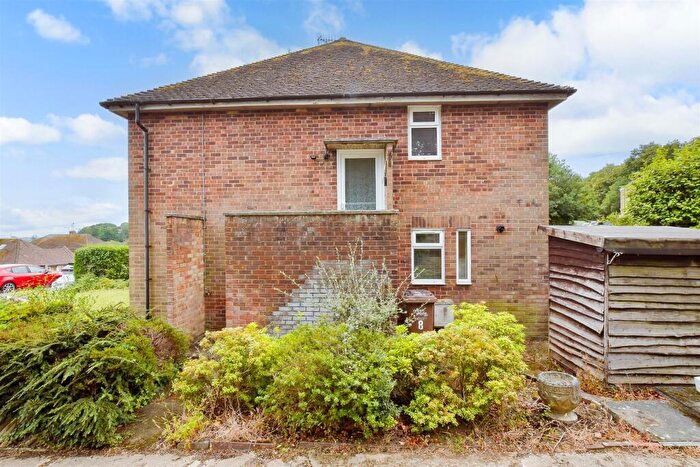 2 Bedroom Maisonette For Sale In Jarvis Road, Arundel, West Sussex, BN18