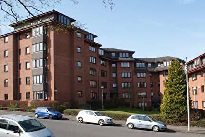 2 Bedroom Apartment To Rent In Julian Avenue, Kelvinside, G12