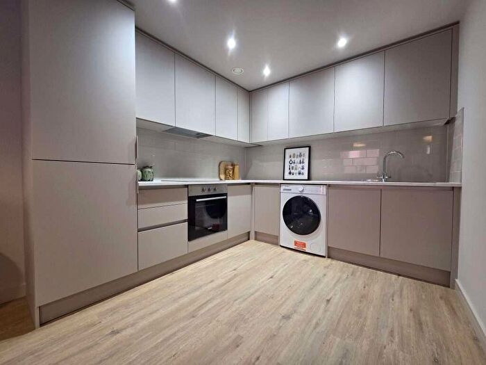1 Bedroom Flat To Rent In Apartment, Westfield Terrace, S1