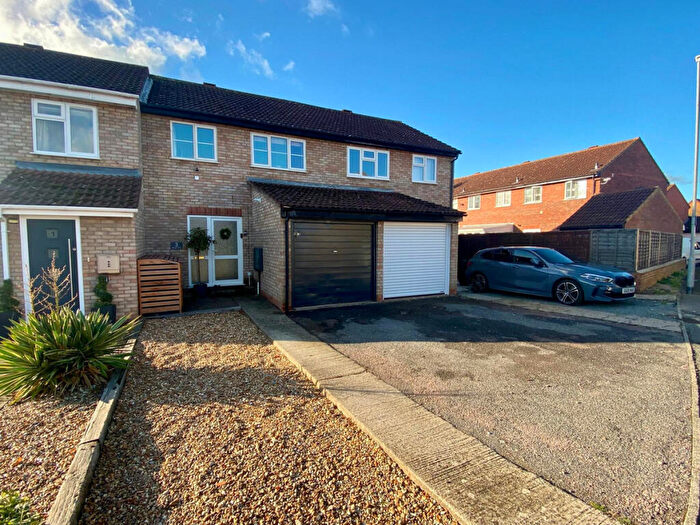 3 Bedroom Terraced House For Sale In Raleigh Close, Eaton Socon, PE19