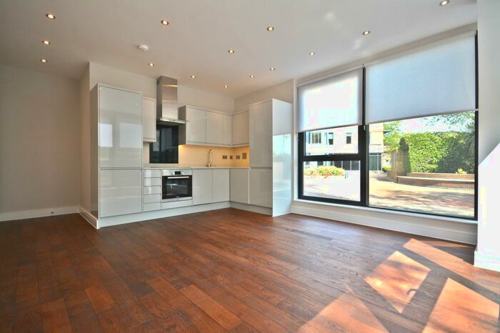 1 Bedroom Apartment To Rent In London Road, Bracknell, RG12