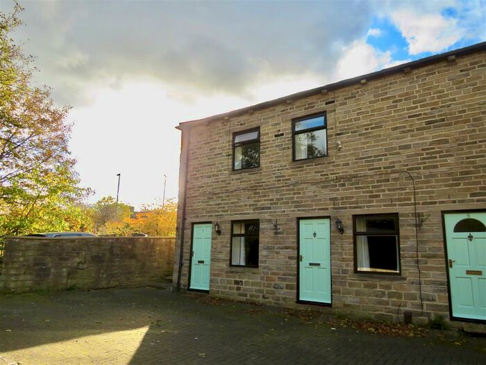 1 Bedroom Terraced House To Rent In Elmwood Close, Huddersfield, HD1