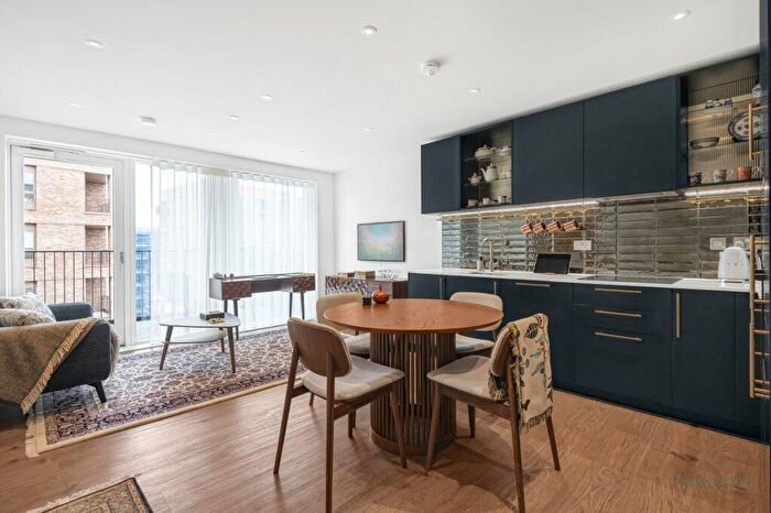 1 Bedroom Flat To Rent In Mary Neuner Road, Greater London, London, N8