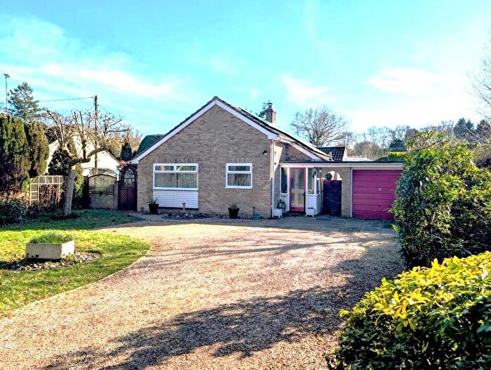 3 Bedroom Bungalow For Sale In Whitehill Road, Standford, Hampshire, GU35