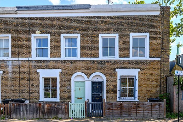 2 Bedroom Terraced House For Sale In Balcorne Street, London, E9