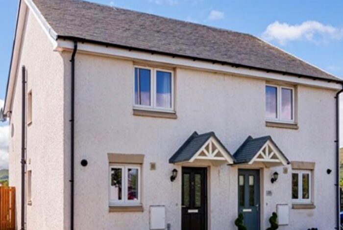 2 Bedroom Semi-Detached House To Rent In Corby Craig Walk, Bilston, EH25
