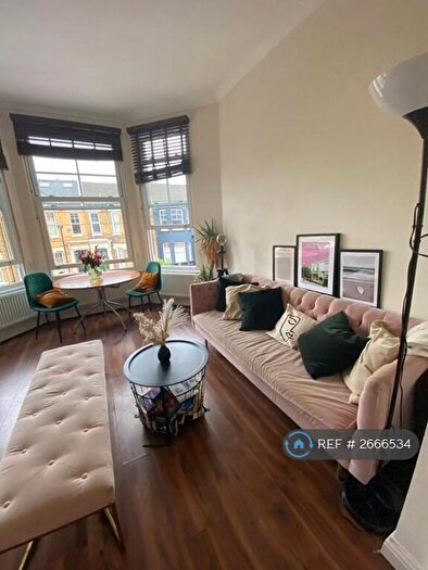 2 Bedroom Flat To Rent In Thistlewaite Road, London, E5