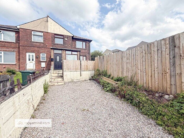 3 Bedroom Semi-Detached House For Sale In Thorn Gardens, Bacup, Rossendale, OL13