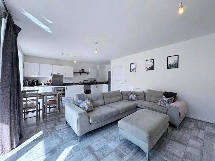 2 Bedroom Flat For Sale In Grahame Park Way, London, NW9