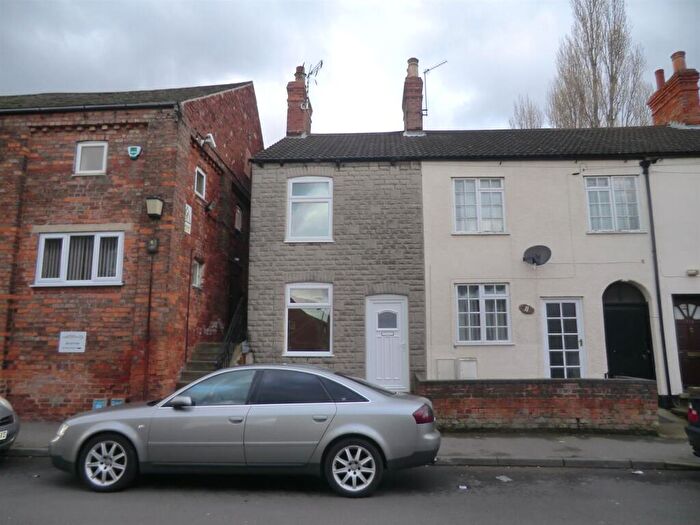 2 Bedroom Terraced House To Rent In Cross Street, Newark, NG24