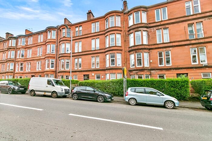 2 Bedroom Flat For Sale In Minard Road, Shawlands, G41