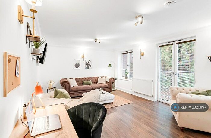 2 Bedroom Flat To Rent In St Georges Street, Norwich, NR3