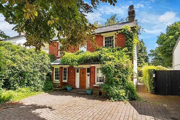 4 Bedroom Detached House For Sale In Woking, GU22