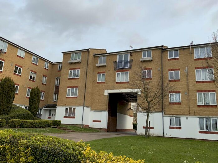 1 Bedroom Property To Rent In Dadswood, Harlow, Essex, CM20