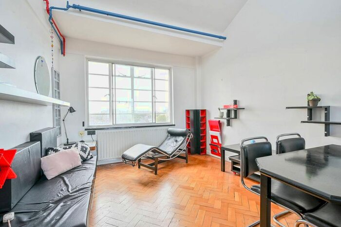 1 Bedroom Maisonette To Rent In The Grampians, Shepherd's Bush, London, W6
