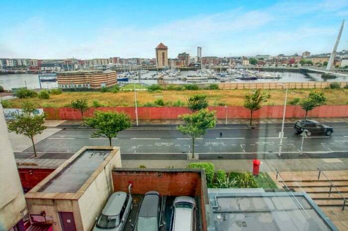 Studio To Rent In Kings Road, Swansea, SA1