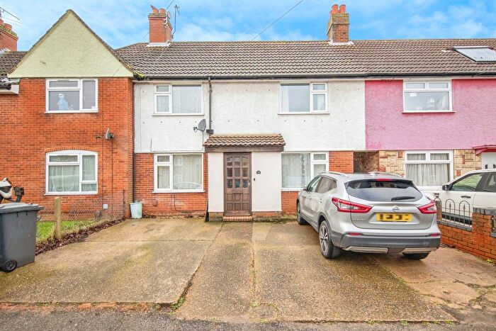 3 Bedroom Terraced House For Sale In Reynolds Road, Ipswich, IP3