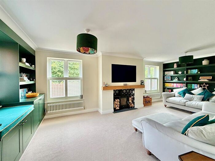 4 Bedroom Detached House For Sale In Plymstock, Plymouth, PL9