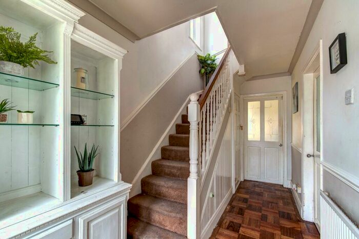 3 Bedroom End Of Terrace House For Sale In Mavis Road, Birmingham, West Midlands, B31
